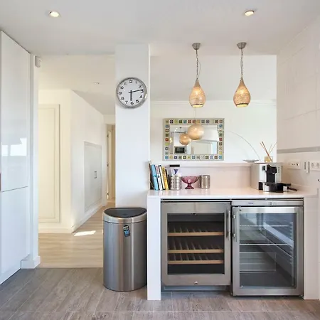 Penthouse In Valley Heights *