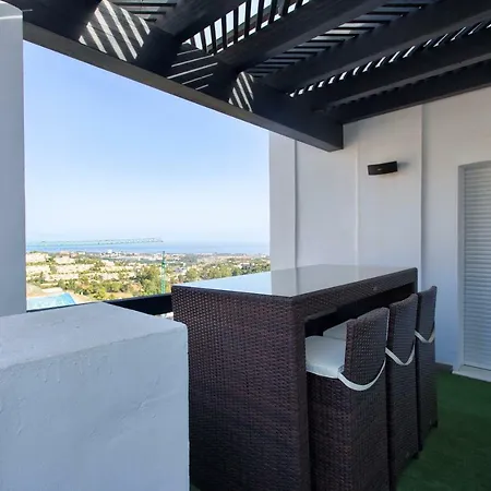 Apartment Penthouse In Valley Heights *