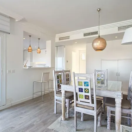 Penthouse In Valley Heights Apartment