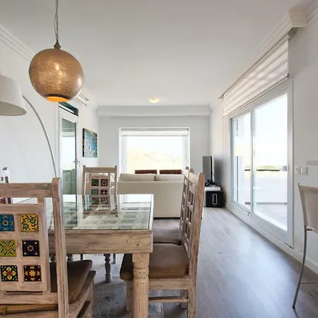 Apartment Penthouse In Valley Heights *